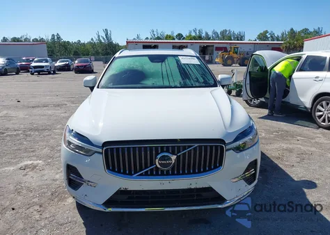 2022 Volvo Xc60 B5 Inscription from USA, damaged, VIN YV4L12DL2N1086453